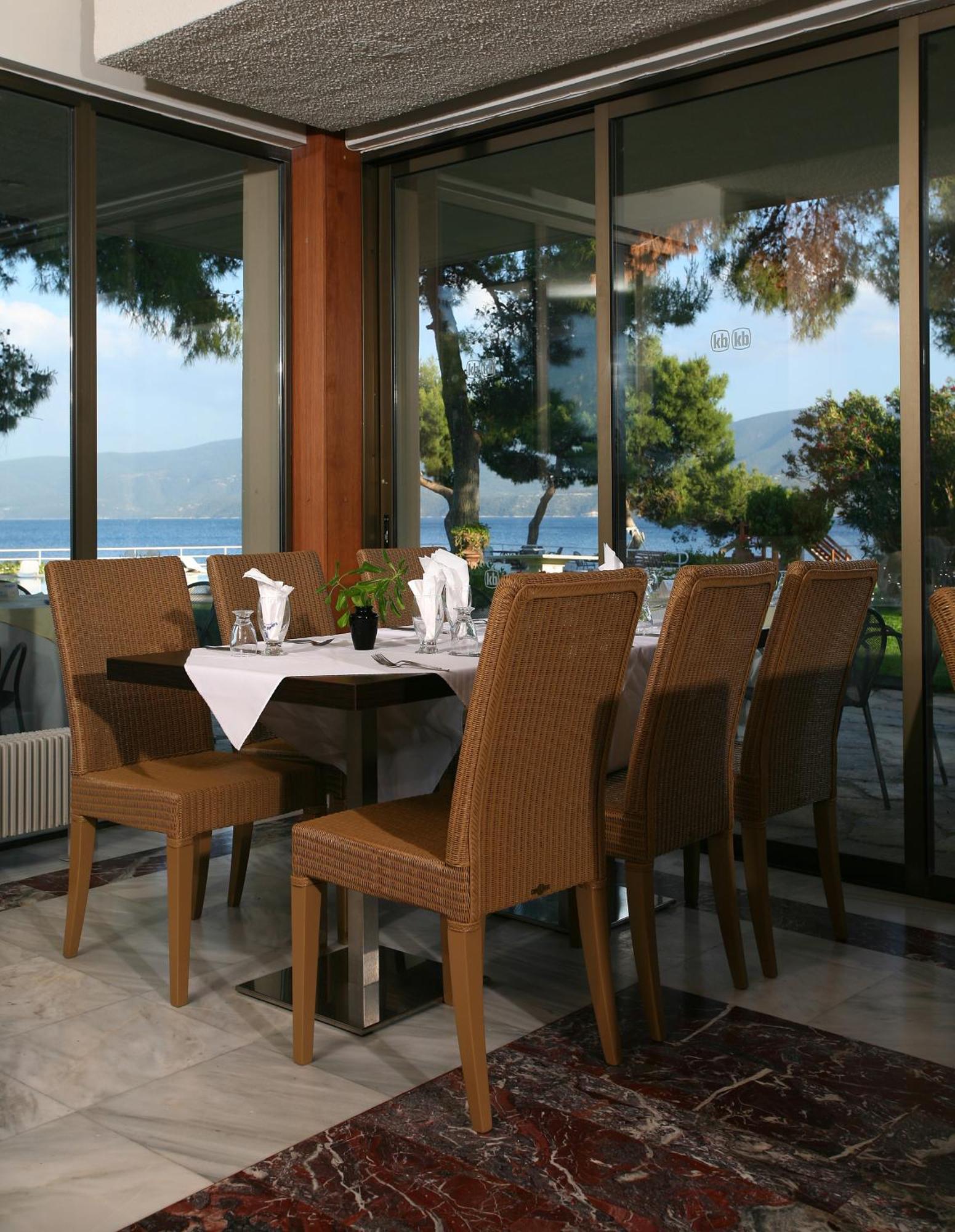 Kalamaki Beach Resort Isthmia Restoran gambar